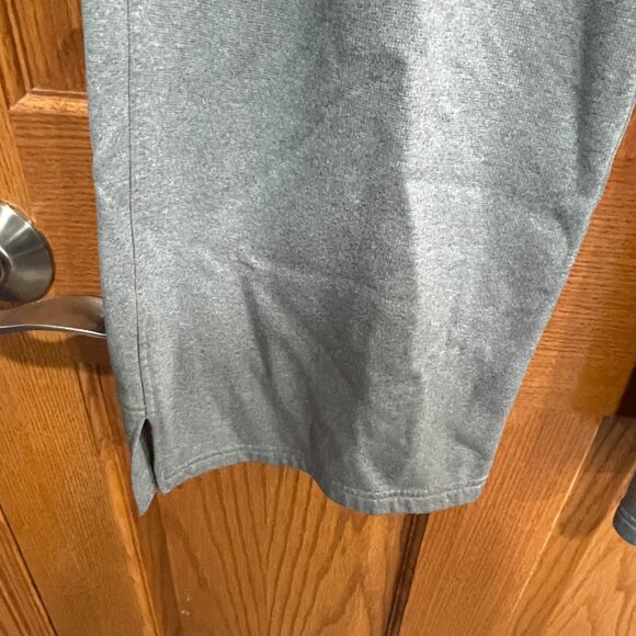 UNDER ARMOUR Semi-Fitted Women’s M Gray Wide Leg Athletic Sweatpants Pants - Picture 5 of 6